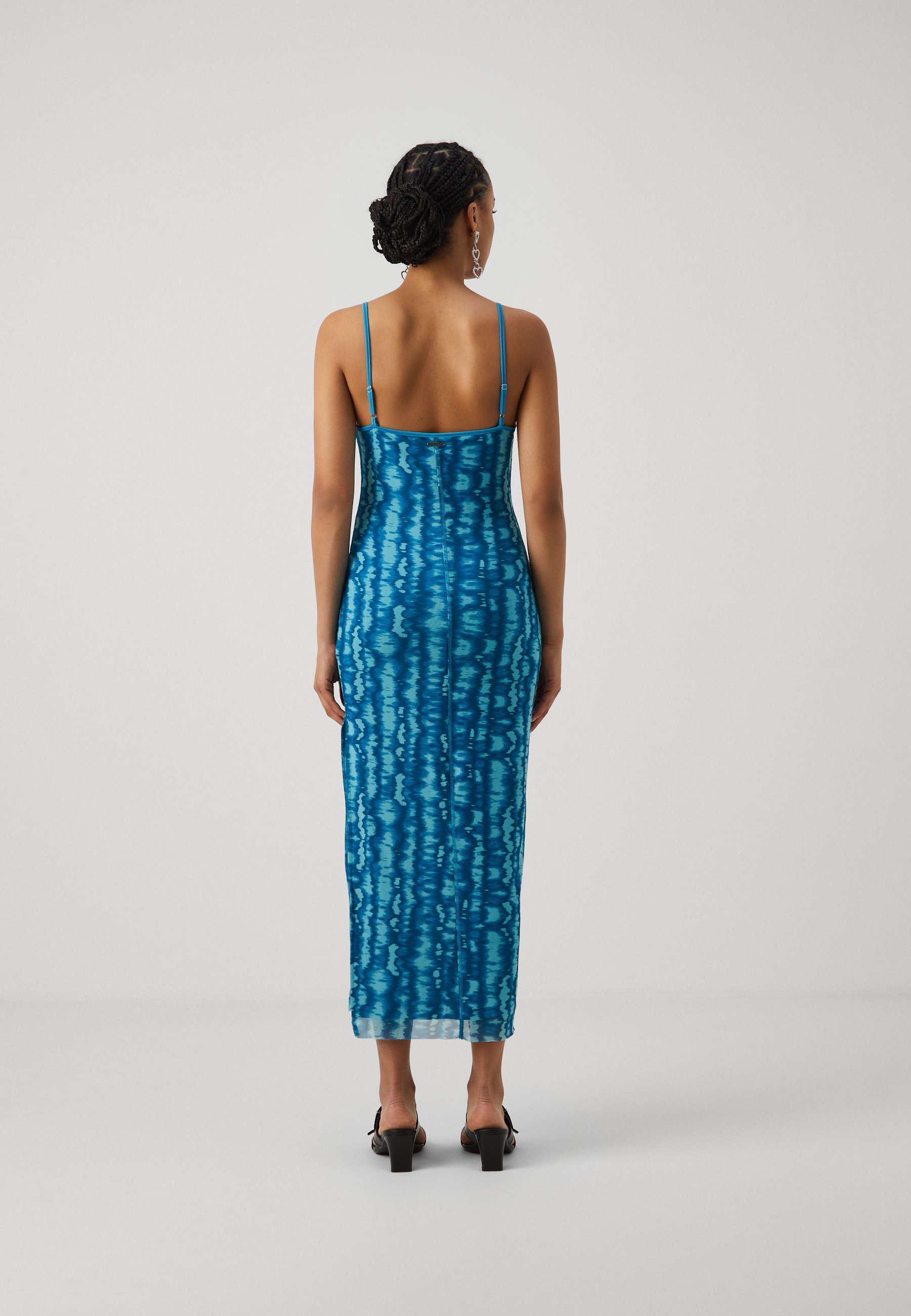 Colourful Rebel CAIA TIE DYE DRESS - Shift dress - light turquoise/turquoise  - Zalando.co.uk