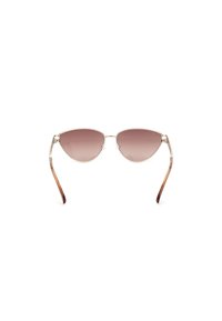 Cateye-zonnebril met een paarse gradientlens en een zilveren metalen frame; bruin acetaat aan de zijkanten die toe loopt naar de punten.