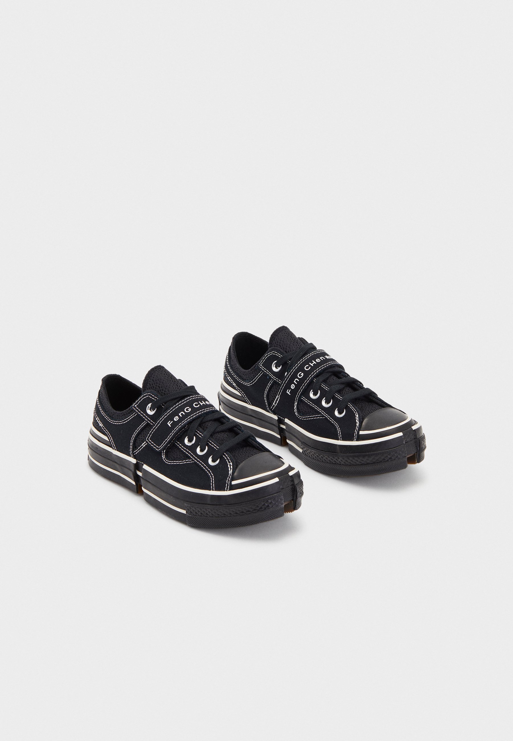 Converse CONVERSE X FENG CHEN WANG CHUCK 70 2-IN-1 FCW 