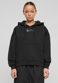 Karl Kani - DROPSIZE SMALL SIGNATURE ESSENTIAL - Kapuzenpullover - black Thumbnail-Bild 1