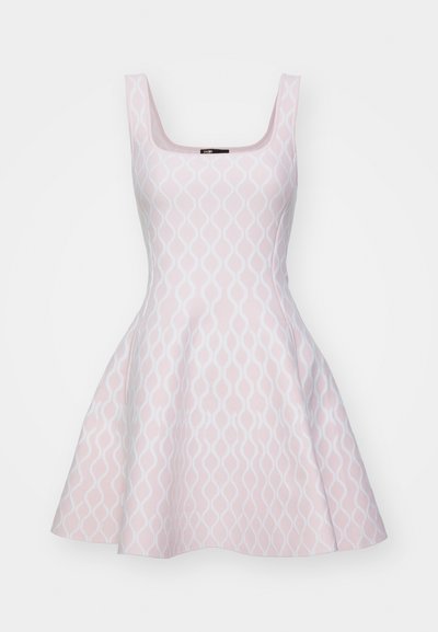 Maje RUSSEL - Trikotāžas kleita - rose pale