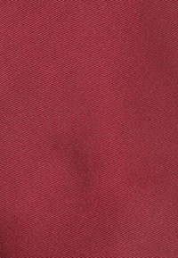 Michael Kors SAPPHIRE SOLID  - Kaklaraištis - cherry