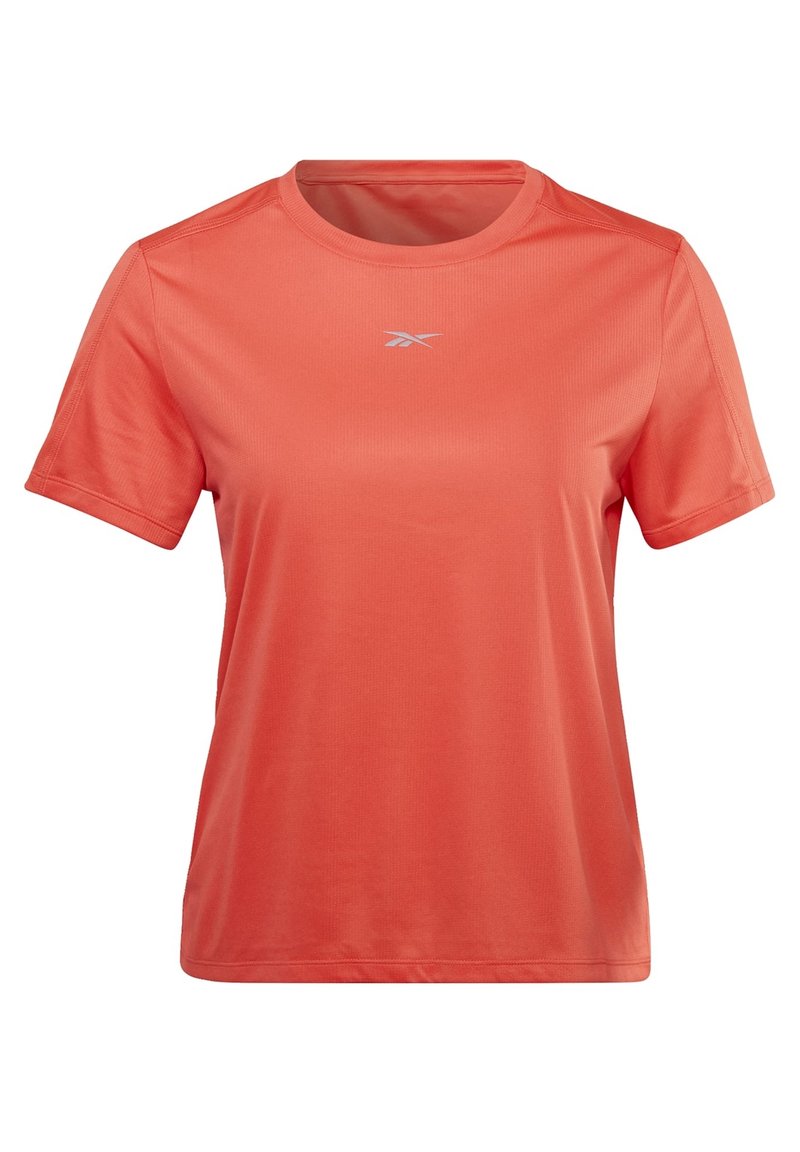 Korallfärgad sport-T-shirt med korta ärmar, rund halsringning och en lätt, slät textur. Har en liten logotyp på bröstet.