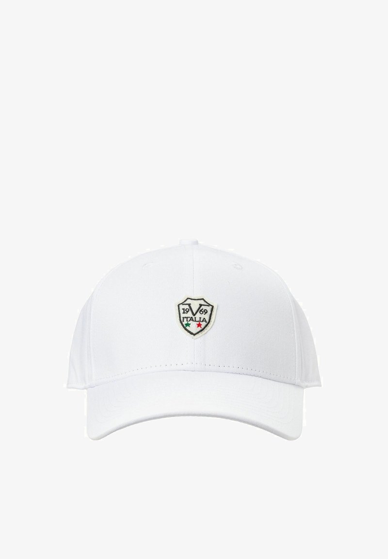 Weißer Baseballcap mit einem gestickten Wappenlogo, das "ITALIA" und das Jahr "1969" in Schwarz zeigt, akzentuiert durch grüne und rote Sterne.