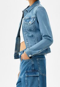 Bershka Farkkutakki - light-blue denim