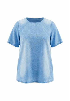 Vaaleansininen, lyhythihainen farkkutyyppinen paita, jossa on kolme hillittyä tähden ääriviivaa rinnassa, pyöreä pääntie ja rento istuvuus.