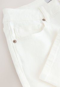 - Jeansy Straight Leg