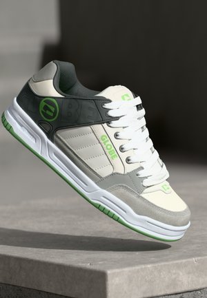 TILT - Skate shoes - lunar/grey/green