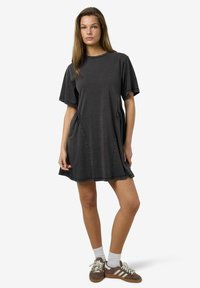 Noisy May NMFILIPA SHORT DRESS - Jerseyklänning - black