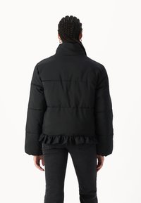 YAS YASMALINO JACKET - Casaco de inverno - black