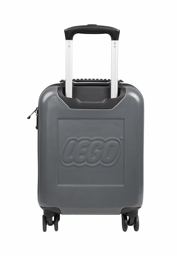 Cabin Case Play Date – Trolley