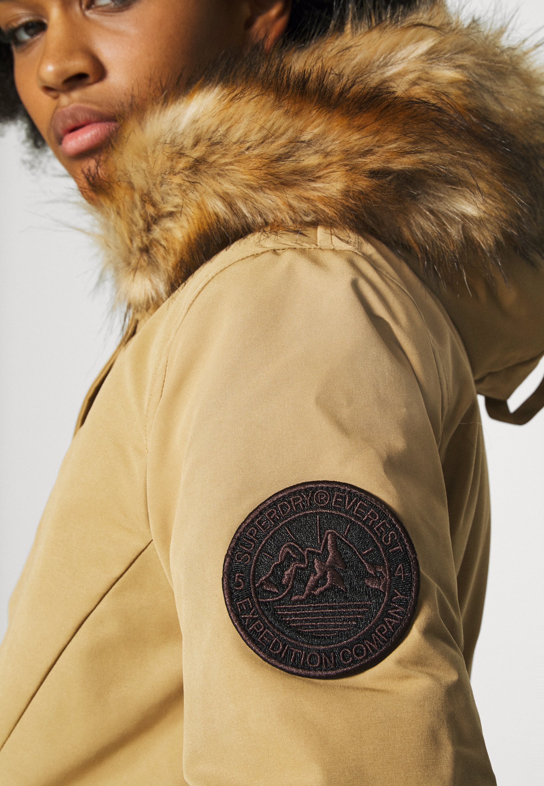 Superdry EVEREST - Parka - sand/beige 
