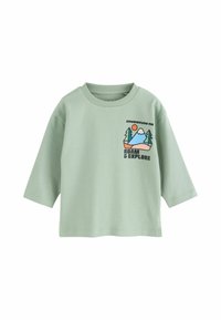 Ej vald, sage green roam and explore