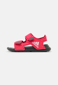 Seleccionado, better scarlet/footwear white/core black
