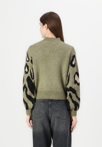 ONLY ONLCECE  - Strikkegenser - aloe