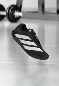 Δεν επιλέχθηκε, core black/footwear white