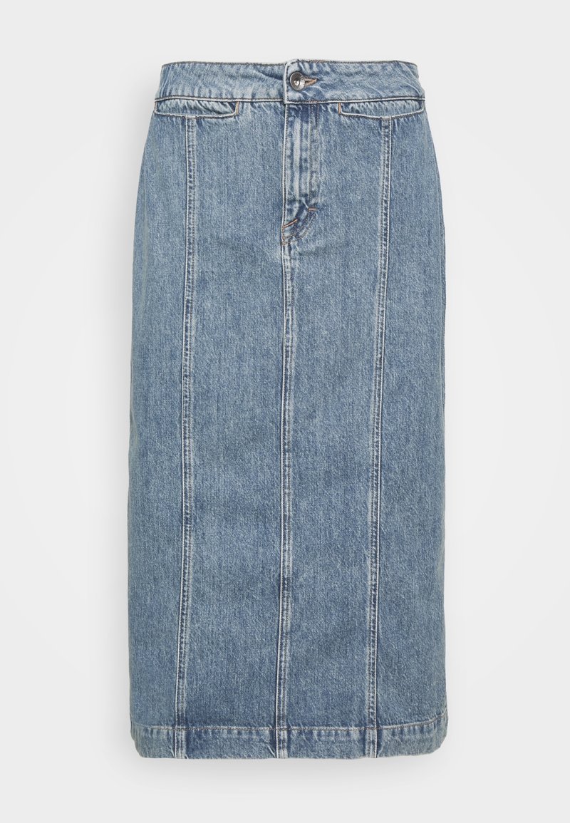 Jupe midi en denim bleu clair, dotée d'une coupe droite, d'une fermeture à boutons et de détails de coutures verticales. Le tissu présente une texture denim typique.
