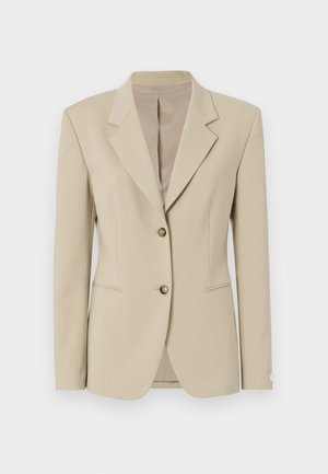 Blazer beige avec un design structuré, devant à un seul bouton, revers élégants, deux boutons et une légère texture. Comprend une taille cintrée et des poches.