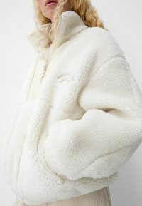 Bershka Vinterjacka - white