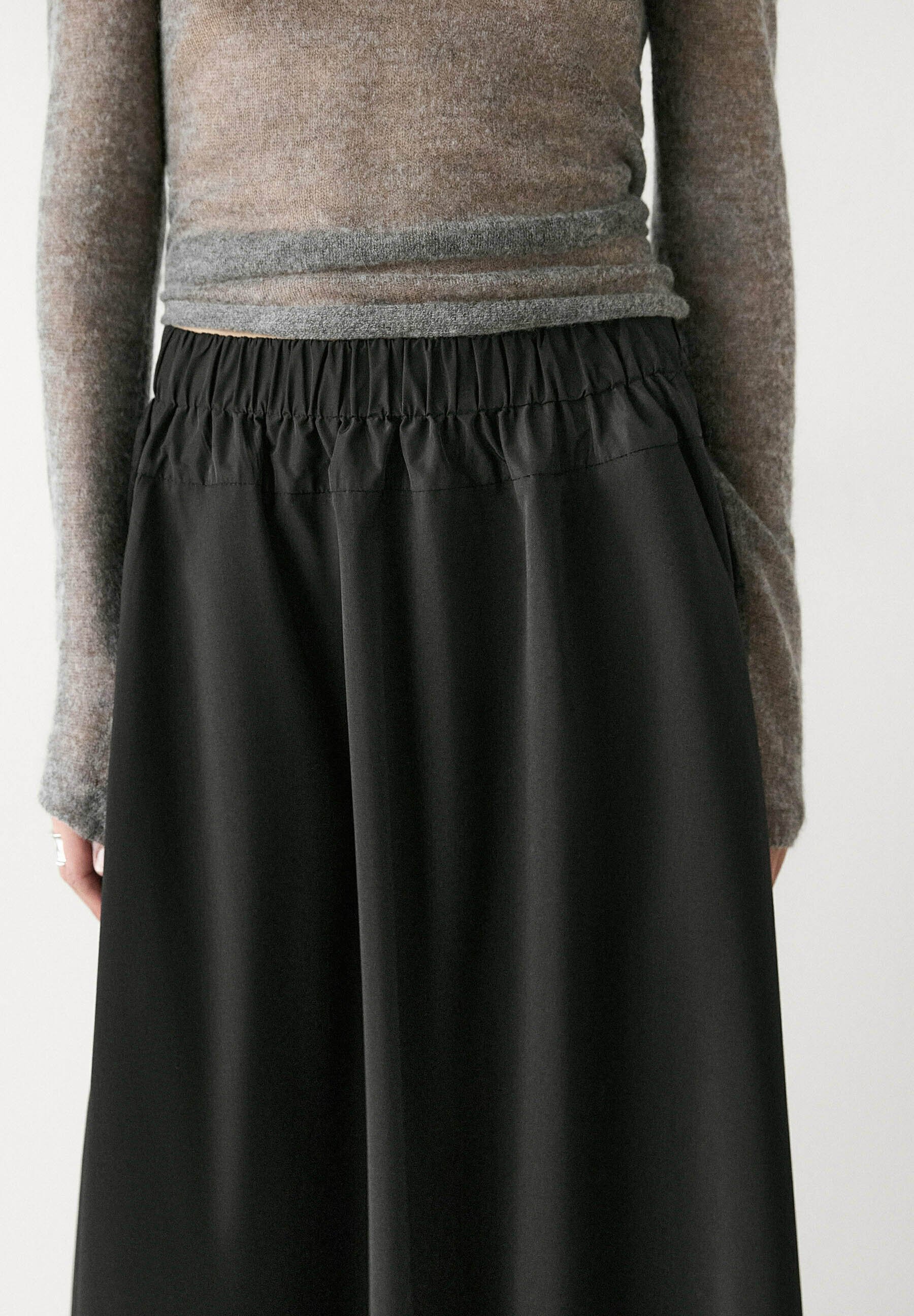 Massimo Dutti【NEW】Elastic technical fabric skirt Massimo Dutti TECHNICAL ELASTICATED - Maxi skirt - black