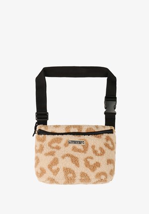 Kleine beige en bruine etui met luipaardprint, zwarte rits en verstelbare zwarte band met label "PROTEST" centraal vooraan.