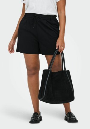 ONLY Carmakoma LÄSSIGE SHORTS CARGOLDTRASH NORMAL GESCHNITTEN LÄSSIGE SHORTS - Træningsbukser - black