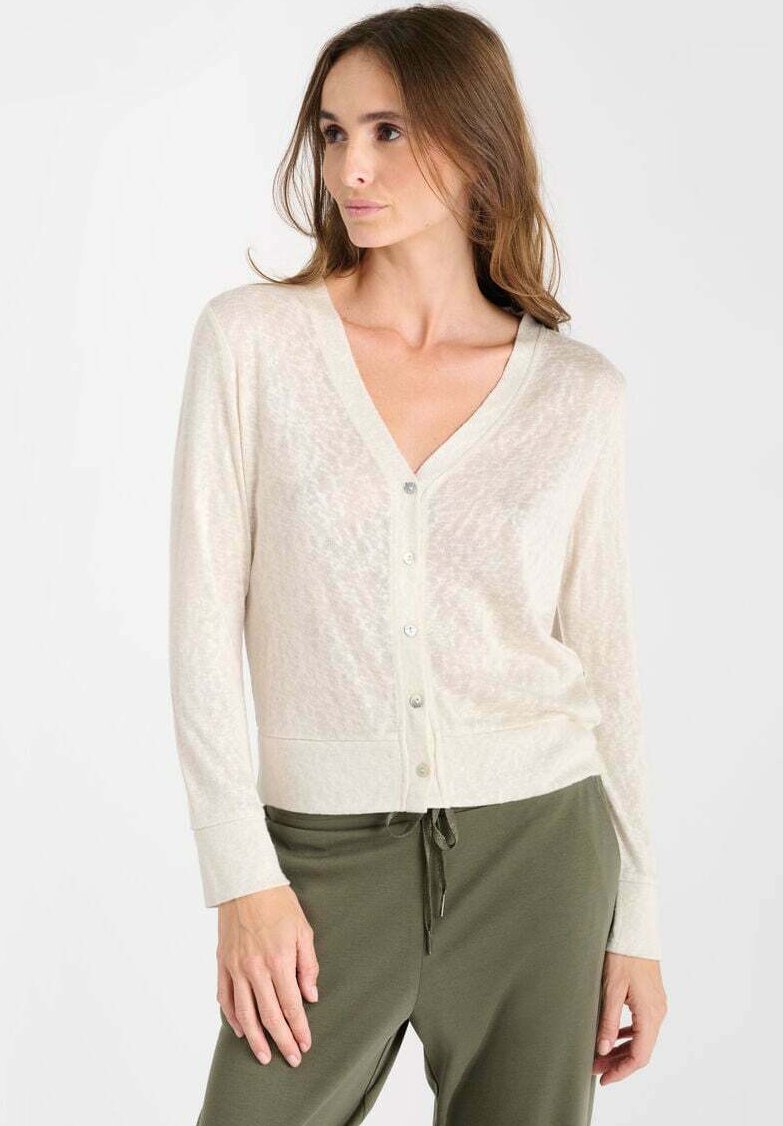 Helle beigefarbene Strickjacke aus weichem Material, mit V-Ausschnitt, langen Ärmeln, Knopfverschluss und geripptem Saum.