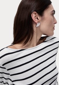 Marks & Spencer STRIPED SLASH NECK - Maglietta a manica lunga - white mix