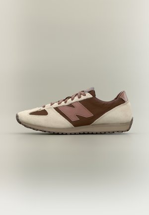 U471 UNISEX - Αθλητικά παπούτσια - beige/brown