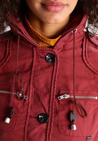 khujo Parka - red
