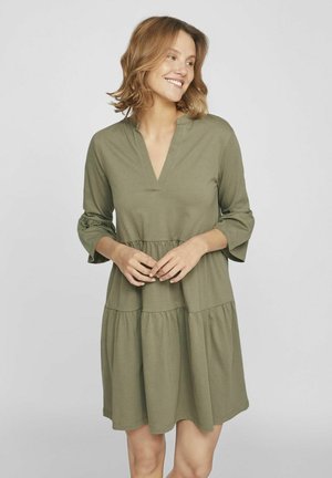 VILA MIT V-AUSSCHNITT 3/4-ARM - Džersejové šaty - dusty olive