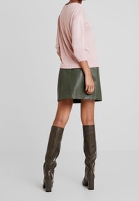 Vero Moda Stickad tröja - light pink