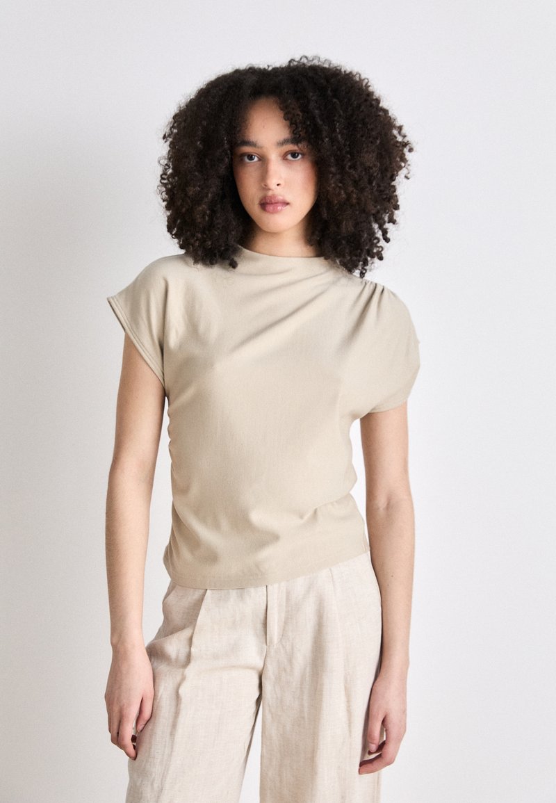 Gestuz RIFA TEE - T-shirt basique - island fossil