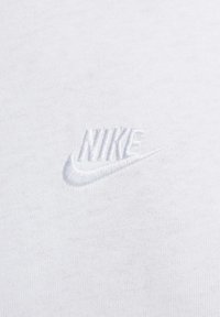 TEE  PREM ESSNTL   - Pamata T-krekls - white