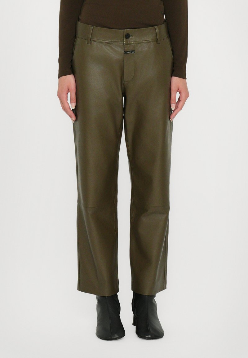 CLOSED SERANDON - Pantaloni di pelle - marsh green