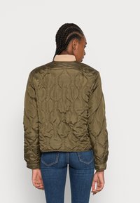 Vero Moda VMNELLA  - Casaco de inverno - dark olive
