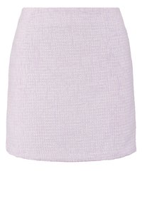 Lila strukturierte Minirock mit geradem Schnitt und subtilem Webmuster, vor einem weißen Hintergrund präsentiert.