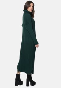 Elara Abito in maglia - grün