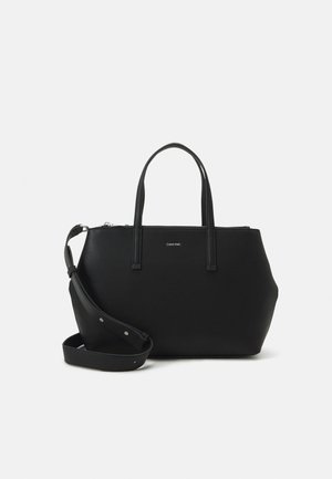 Calvin Klein MUST TOTE - Borsa a mano - black