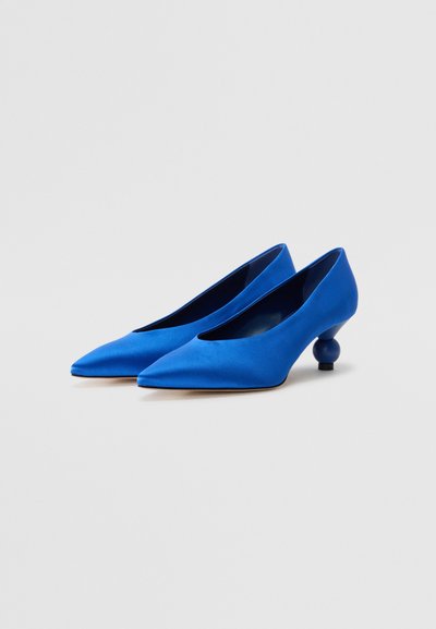 WEEKEND MaxMara RENZASATIN - Klasické lodičky - bluette