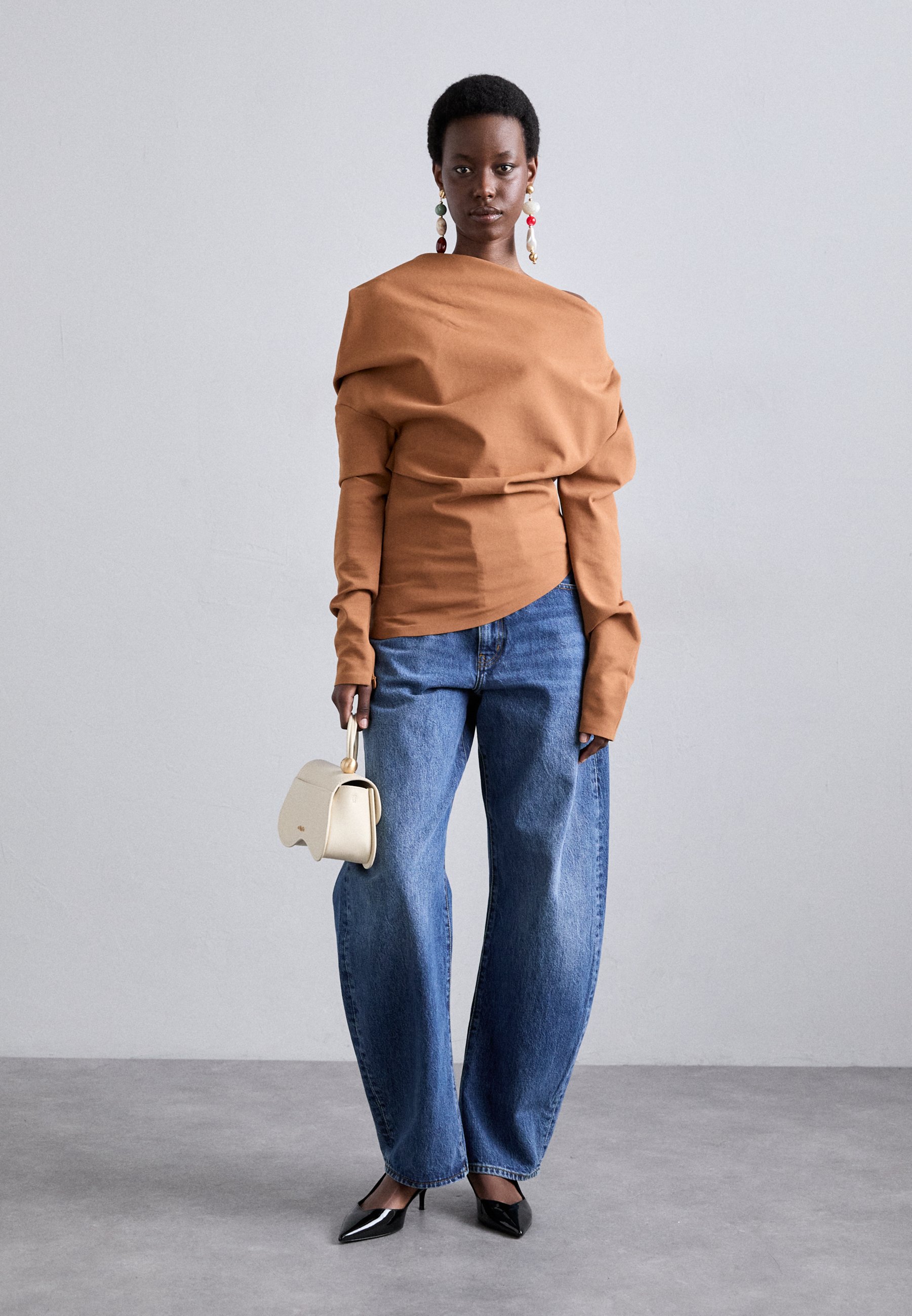 Cult Gaia KAZIA CROSSBODY - Handbag - off white/white - Zalando.co.uk