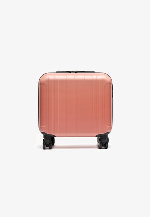 Luggage - pink