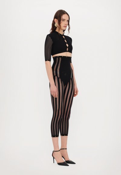 Sinead Gorey SEAMLESS HIGH WAISTED CAPRI - Leggingek - Nadrágok - black