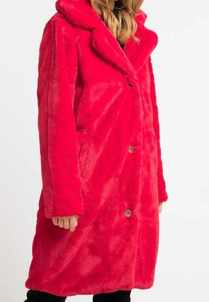 Wintermantel - red