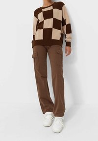 Stradivarius Pullover - brown