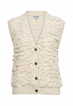 Crème gebreide mouwloze cardigan met een textuur van lussen garen en vier donkere knopen aan de voorkant.