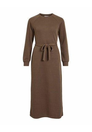 Bruine geribbelde jurk met lange mouwen, een ronde halslijn, een aansluitende taille en een bijpassende stoffen ceintuur, met een rechte silhouet en manchetten aan de mouwen.