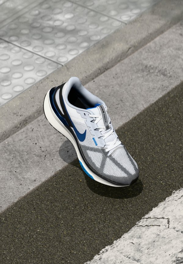 NIKE AIR ZOOM STRUCTURE  HERITAGE - Road running shoes