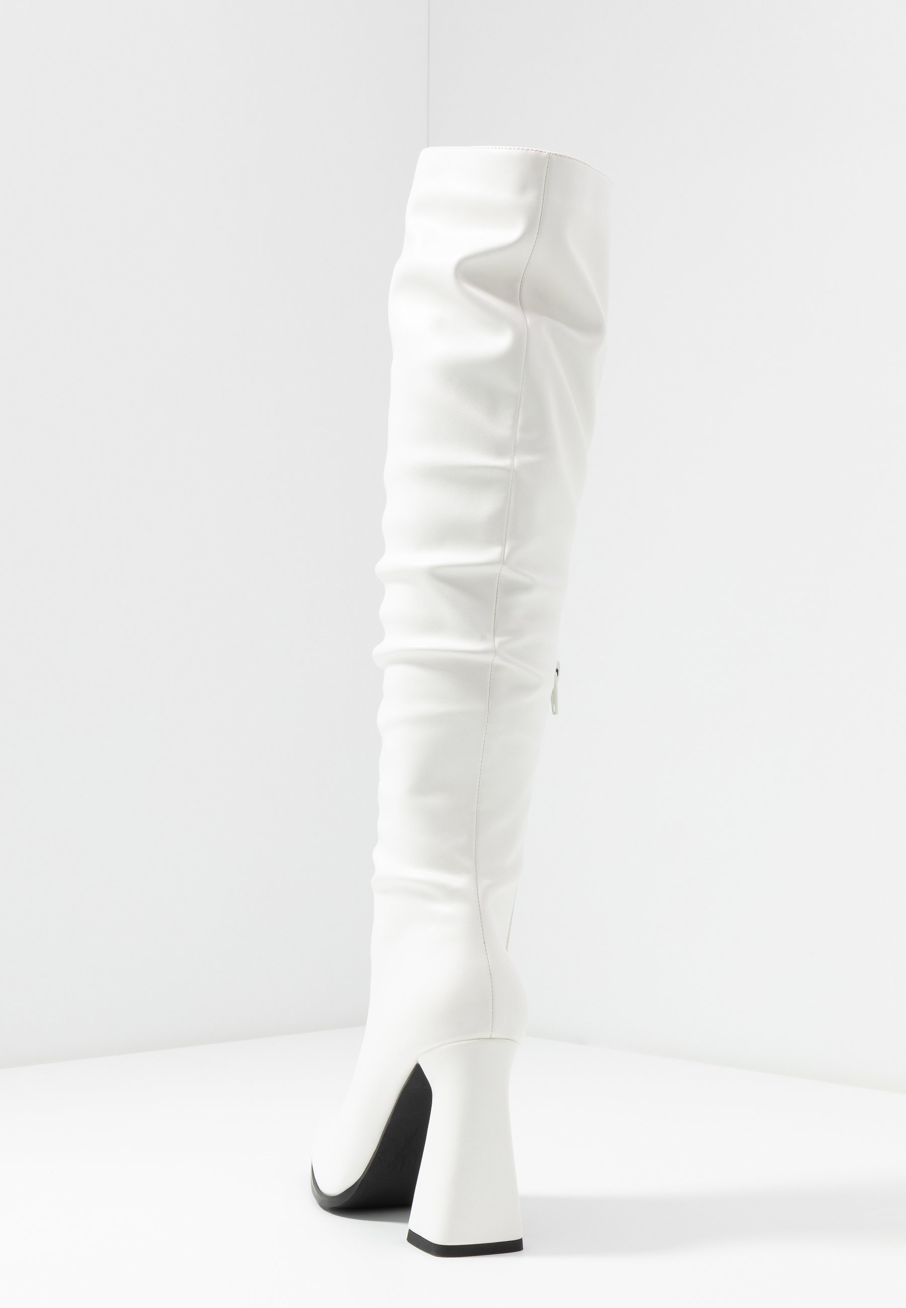 NA KD GRAPHIC BOOTS Klassiska stövlar white Zalando.se NA KD GRAPHIC BOOTS Klassiska stövlar white Zalando.se