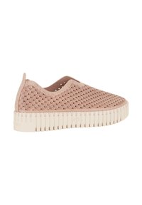 Zapatillas de color rosa claro tipo slip-on con un upper texturizado de patrón de olas y una suela blanca gruesa. Cuenta con una etiqueta en la parte trasera para facilitar su uso.